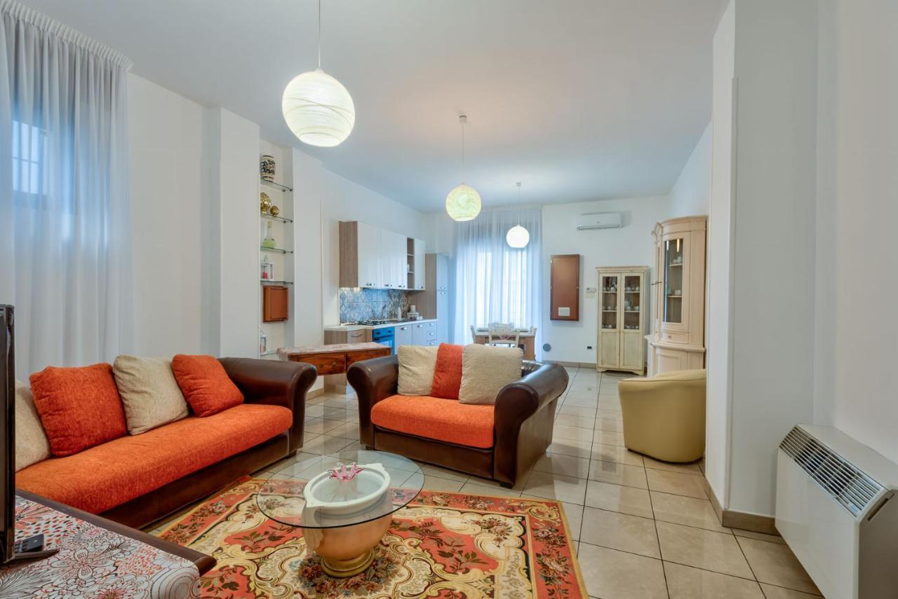 Casa Vacanza Binario 35 Ceglie Messapica Exterior foto