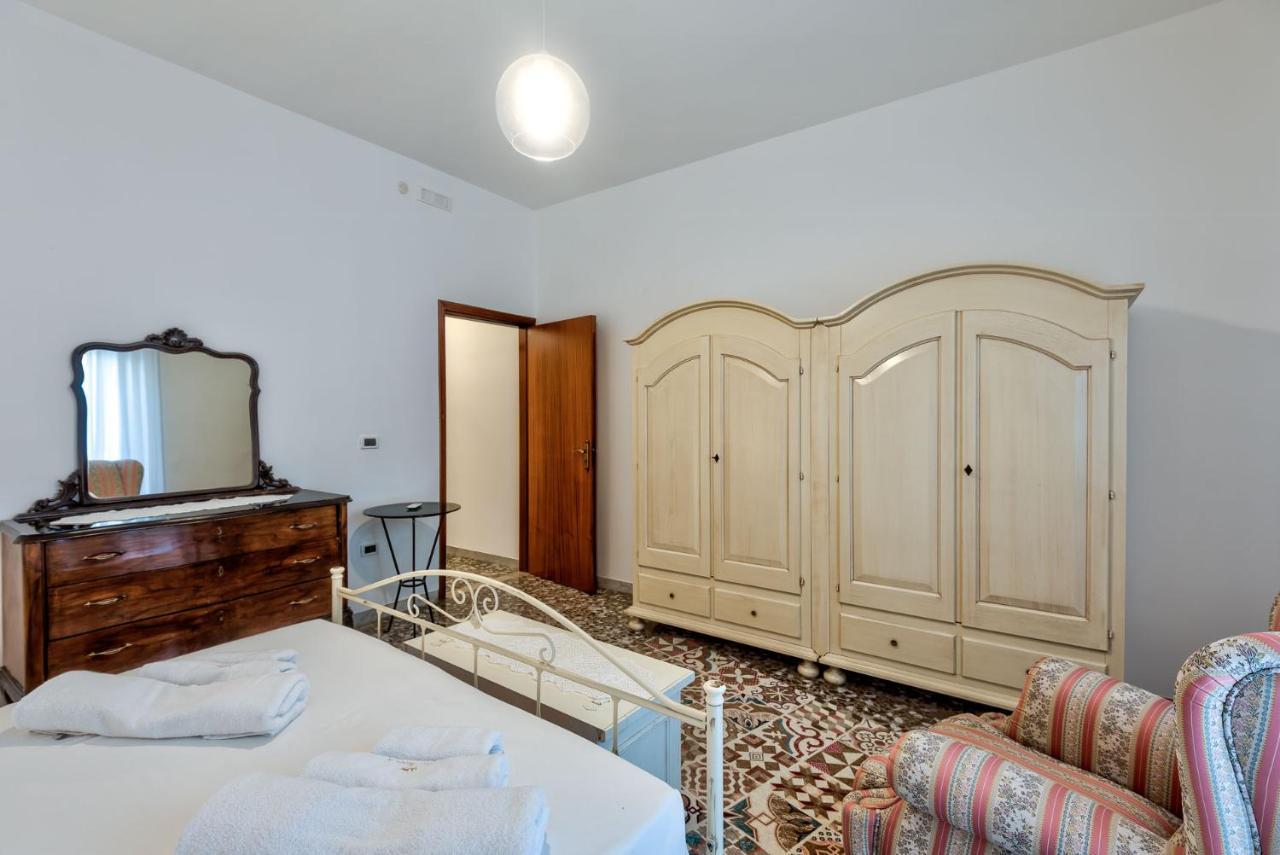 Casa Vacanza Binario 35 Ceglie Messapica Exterior foto